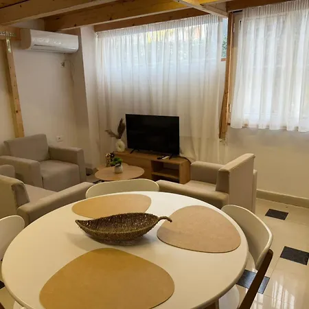 Apartmán Injoy *